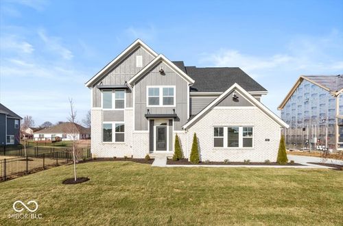 952 Apryl Dr, Greenwood, IN, 46143-8311 | Card Image
