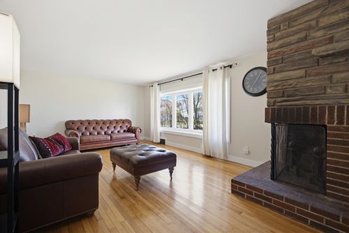 42 Kenney Street, Manchester, NH, 03103 | Card Image