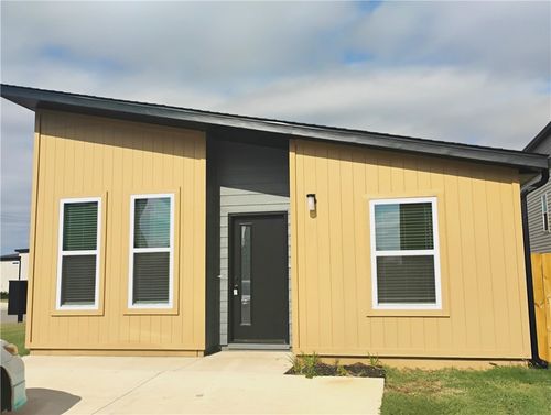 951 Reading Railroad Ln, Bentonville, AR, 72713 | Card Image