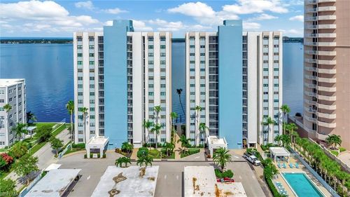1001-1901 Clifford St, FORT MYERS, FL, 33901-3247 | Card Image