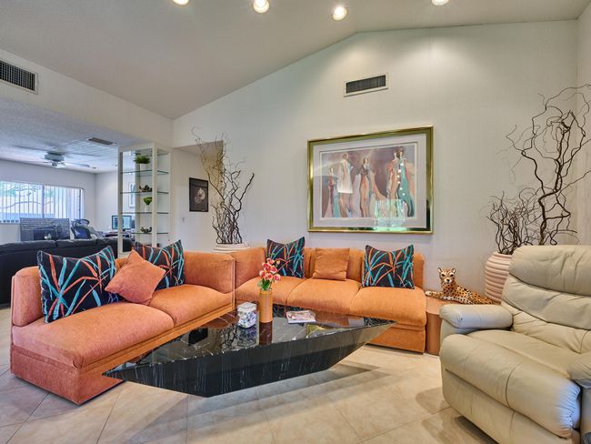 APT-202 - 10828 Lake Palm Ln, Condo with 3 bedrooms, 2 bathrooms and null parking in Boynton Beach FL | Image 24
