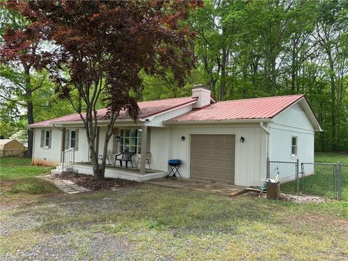 6837 Flint Hill Rd, Sophia, NC, 27350-8125 | Card Image