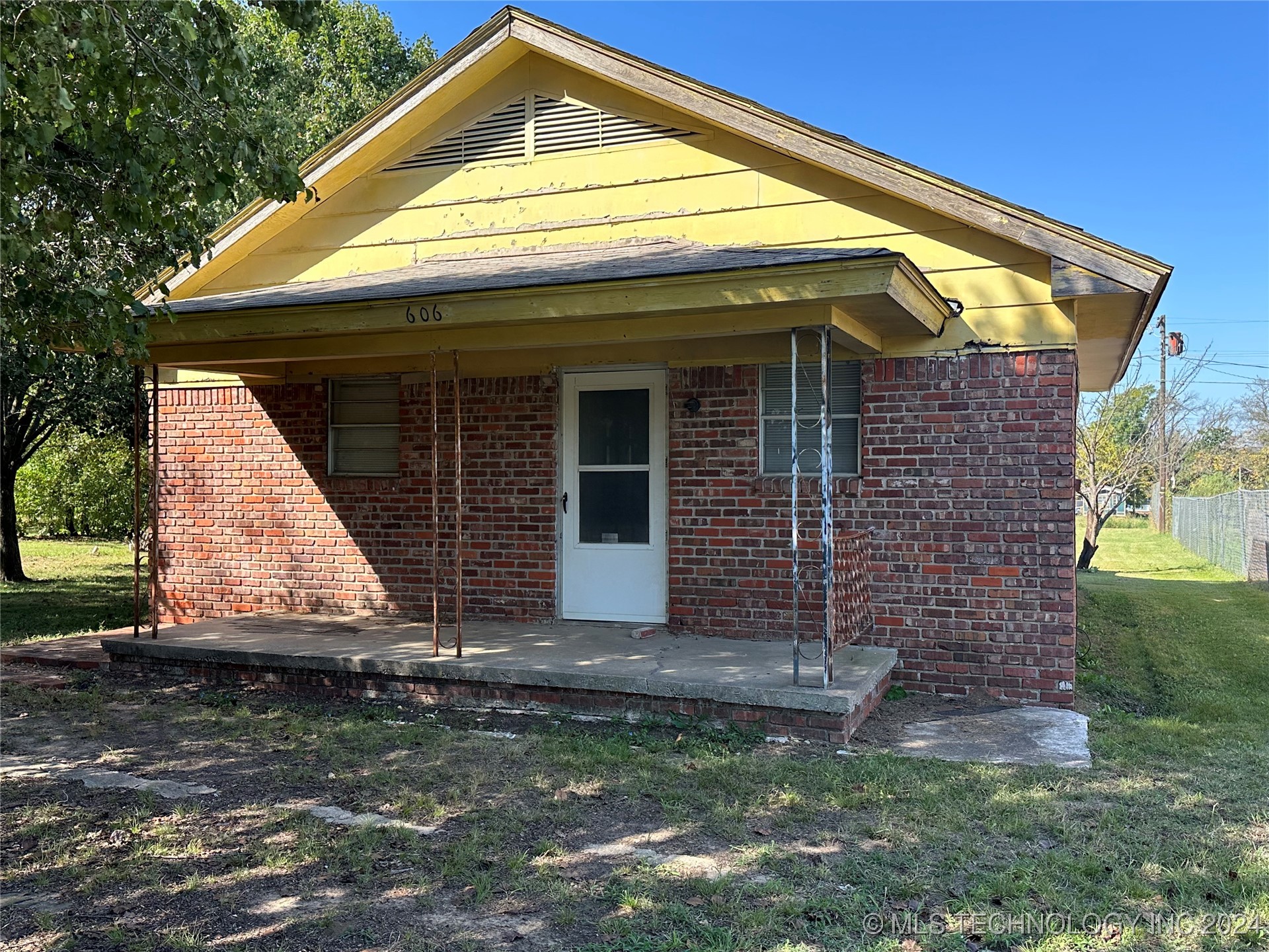 Sherman Ave, Okmulgee, OK 74447