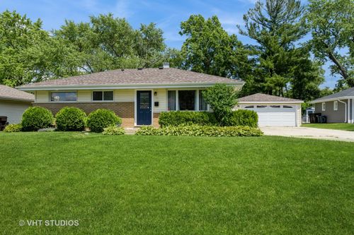 31 Johnathan Rd, Lake Zurich, IL, 60047-1261 | Card Image