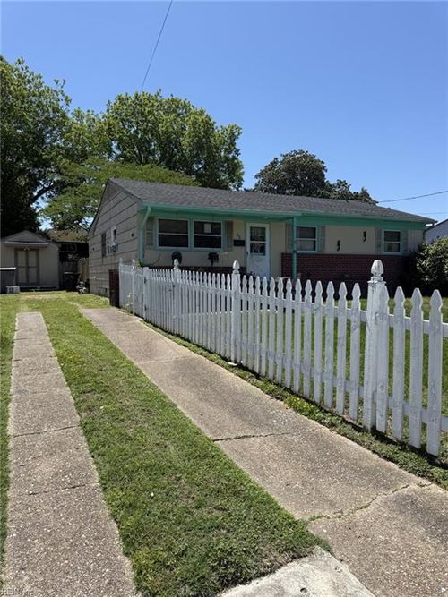 22 Kemper Avenue, Newport News, VA, 23601 | Card Image