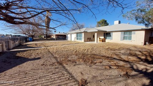 10719 Alameda Ave, Socorro, TX, 79927-1405 | Card Image
