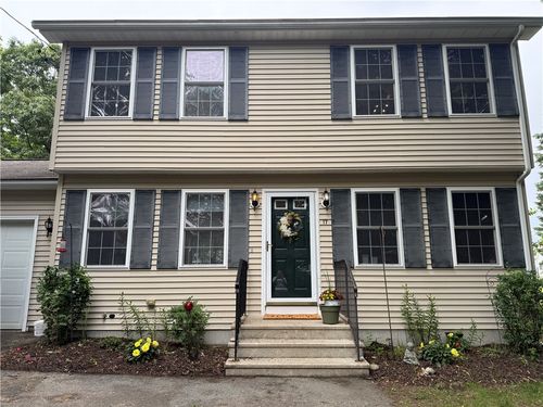 17 Chester Ave, Warwick, RI, 02889-5044 | Card Image