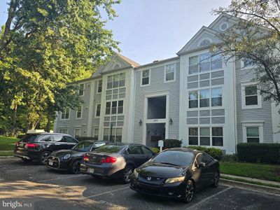 12-17 - 2703 Leaf Drop Court, Condo with 3 bedrooms, 2 bathrooms and null parking in SILVER SPRING MD | Image 1