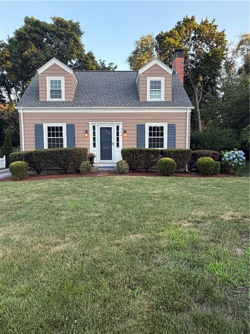 130 Ferry Ln, Barrington, RI, 02806-4837 | Card Image