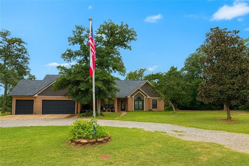 39 Johnson Ln, Hilltop Lakes, TX, 77871 | Card Image
