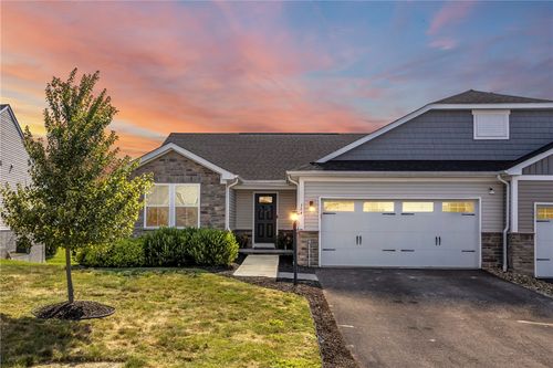 304 Brandi Lynn Ln, Evans City, PA, 16033-7705 | Card Image