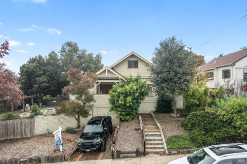 927 Carolina St, Vallejo, CA, 94590-5527 | Card Image