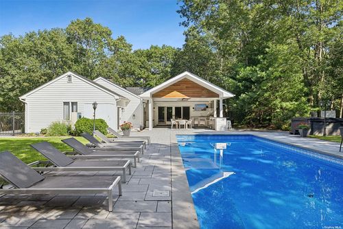 541 Wainscott Nw Road, Wainscott, NY, 11975 | Card Image