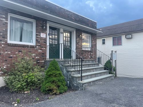 2-64 Lake Ave, Danbury, CT, 06810-3315 | Card Image