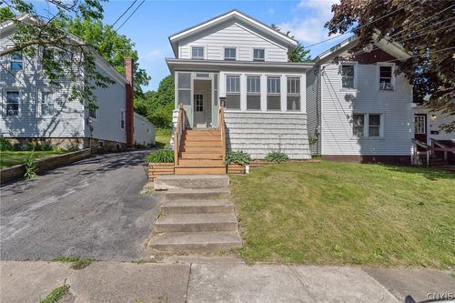 39 John St, Mexico, NY, 13114-3552 | Card Image