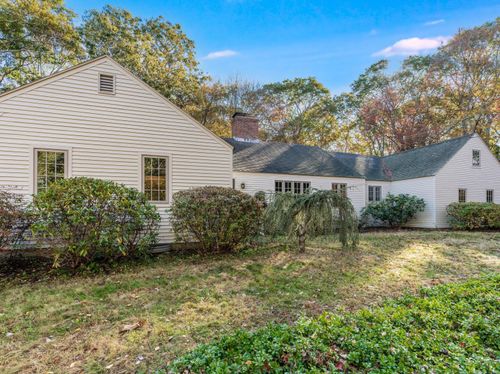 4 Jean Dr, Old Lyme, CT, 06371-1514 | Card Image