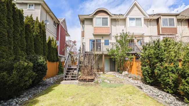 2022 Fraser Avenue, Home with 2 bedrooms, 3 bathrooms and 2 parking in Port Coquitlam BC | Image 26