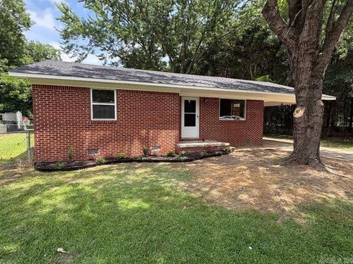 201 Spruce Street, Beebe, AR, 72012 | Card Image
