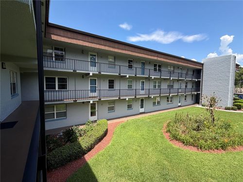 211b-333 Lake Howard Dr Nw, Winter Haven, FL, 33880-7230 | Card Image
