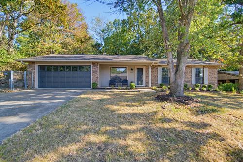 1669 W Cedar St, Fayetteville, AR, 72703-1304 | Card Image