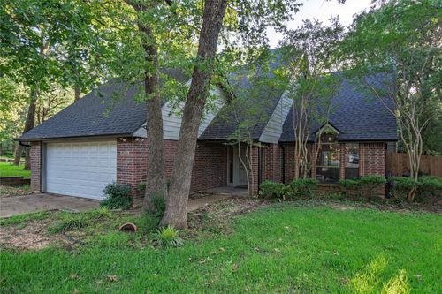 1009 W Winding Creek Dr, Grapevine, TX, 76051-6998 | Card Image