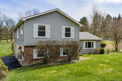 20 Winding Hills Dr, Florida, NY, 10921-3017 | Card Image