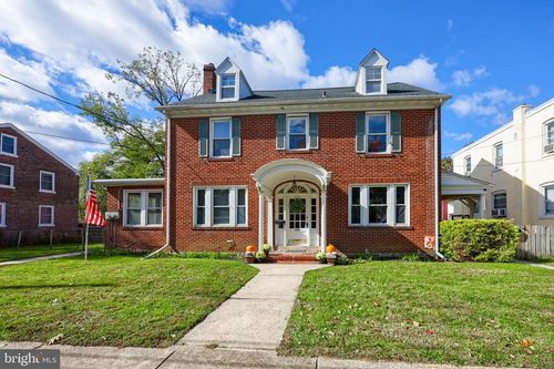 826-828 Highland Ave, LANCASTER, PA, 17603-5808 | Card Image