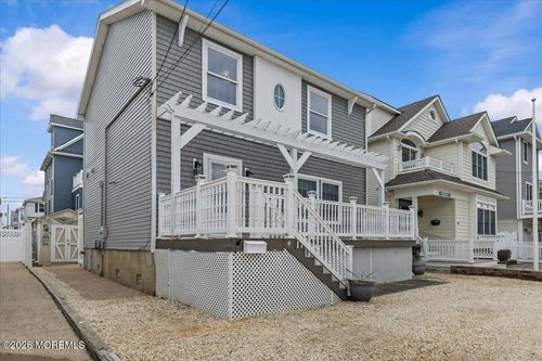 weekly-45 Fielder Ave, Seaside Heights, NJ, 08751-1509 | Card Image