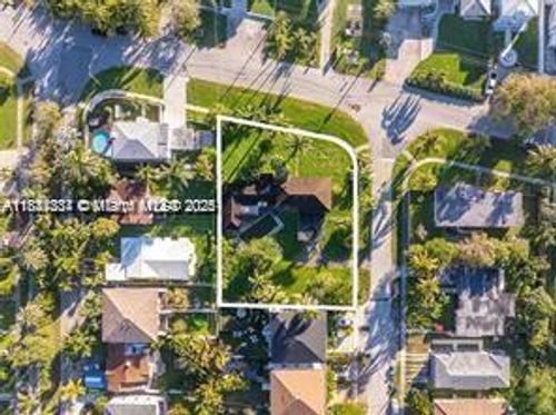 10900 N Bayshore Dr, Miami, FL, 33161-7452 | Card Image