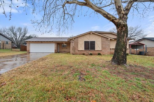 806 Ridgeway Rd, Joshua, TX, 76058-6148 | Card Image