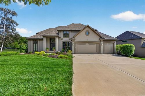 20805 W 91st Ter, Lenexa, KS, 66220-3444 | Card Image