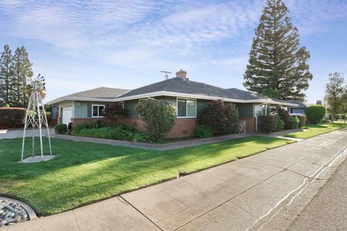 610 W Tokay Street, Lodi, CA, 95240 | Card Image