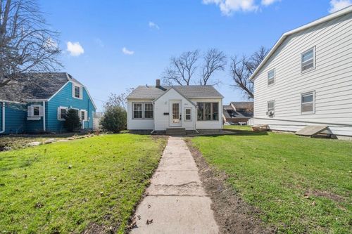 1014 Hawthorne St, Alexandria, MN, 56308-2550 | Card Image