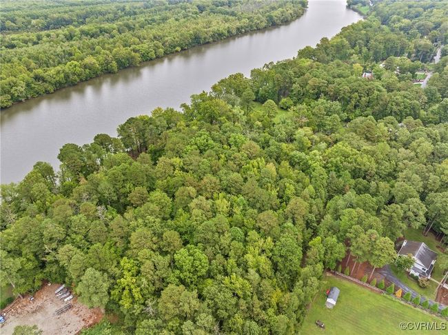 10700 Darby Cir, House other with 6 bedrooms, 5 bathrooms and null parking in Midlothian VA | Image 48