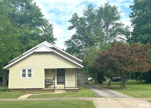 208 N Main St, Zeigler, IL, 62999-1119 | Card Image