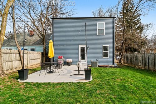 1712 Channing St, Ferndale, MI, 48220-2672 | Card Image