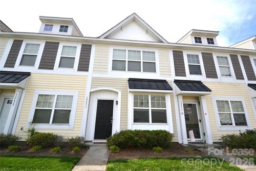 12633 Persimmon Tree Dr, Charlotte, NC, 28273-8024 | Card Image