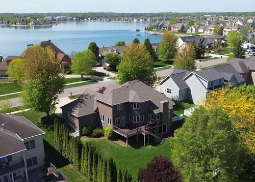 1657 N Bay Dr, Hudsonville, MI, 49426-7454 | Card Image