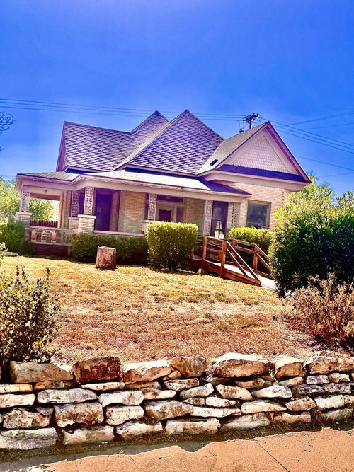 425 N Washington St, San Angelo, TX, 76901-1746 | Card Image