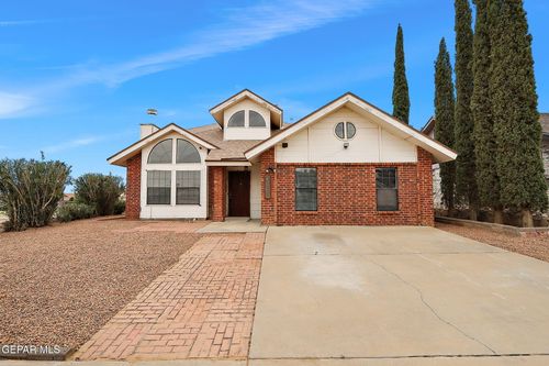 4660 Loma Escondida Dr, El Paso, TX, 79934-3540 | Card Image