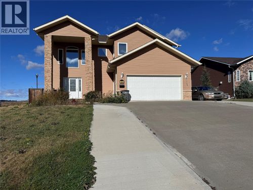 1844 87 Ave, Dawson Creek, BC, V1G0B5 | Card Image