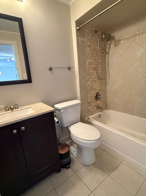 203-8901 S Roberts Road, Hickory Hills, IL, 60457 | Card Image