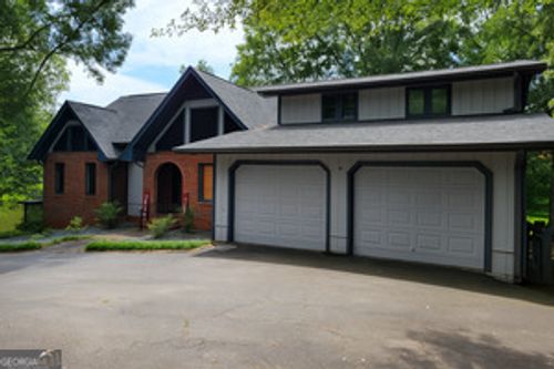 45 Surrey Chase Dr, Social Circle, GA, 30025-4912 | Card Image