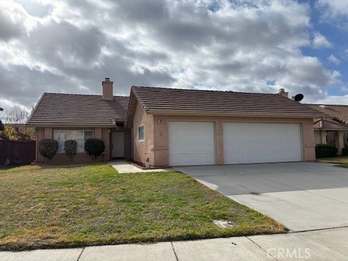 1066 Birch Ln, San Jacinto, CA, 92582 | Card Image
