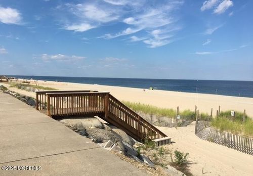 72-1201 Ocean Ave, Sea Bright, NJ, 07760-2264 | Card Image