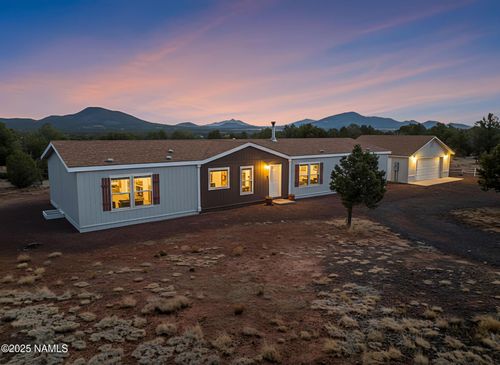 185 E Hummingbird Ln, Williams, AZ, 86046-0060 | Card Image