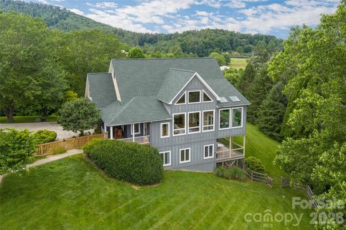 33 Bridle Path Dr, Barnardsville, NC, 28709-7702 | Card Image