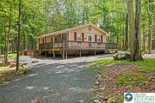 1143 Ranger Trl, Pocono Lake, PA, 18347-7785 | Card Image