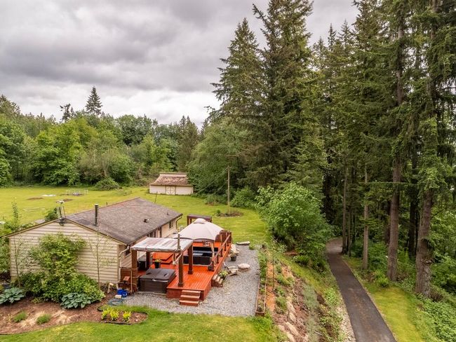 26521 Lougheed Highway, House other with 1 bedrooms, 1 bathrooms and 10 parking in Maple Ridge BC | Image 7