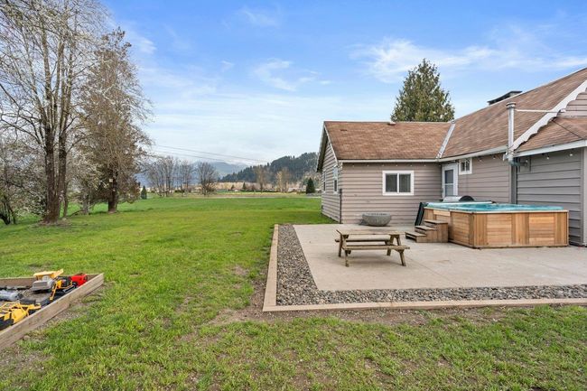 42790 Adams Rd, House other with 3 bedrooms, 1 bathrooms and null parking in Chilliwack BC | Image 6